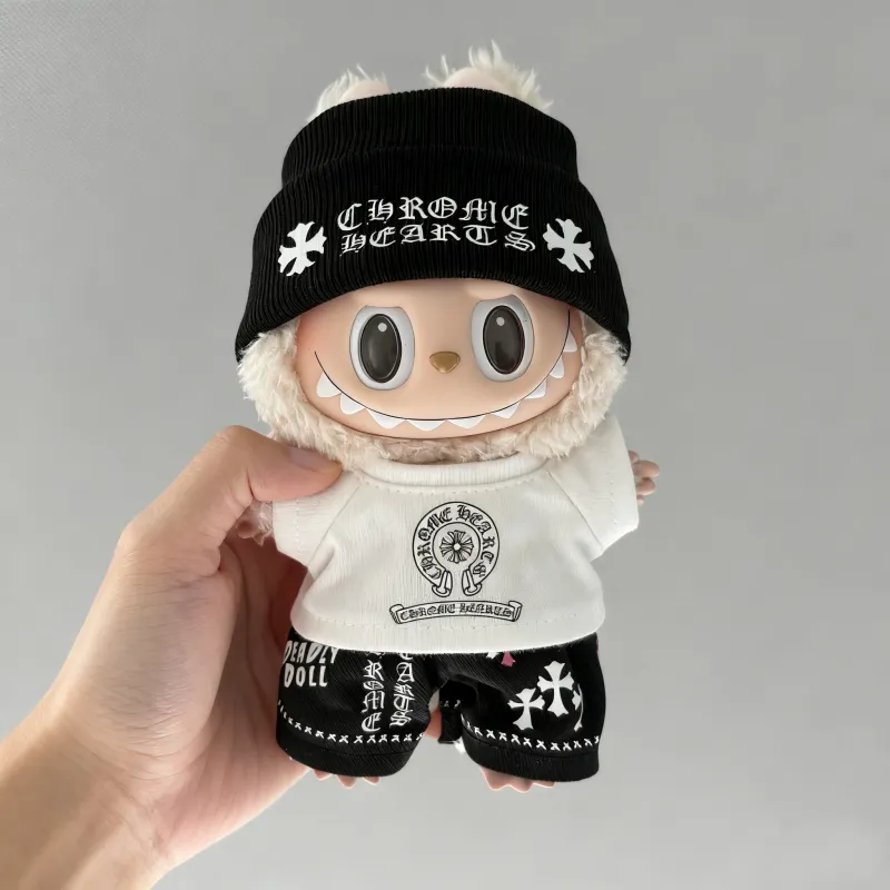 「人形を含まず」人気爆発中 優しい雰囲気 トレンド labubuぬいぐるみペンダント服 服だけ　