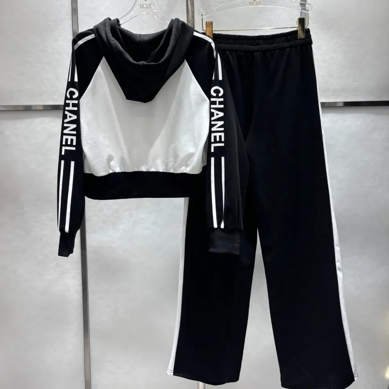 『S-L』激売れ中 絶対欲しい カジュアル フード付き 切り替え セットアップ