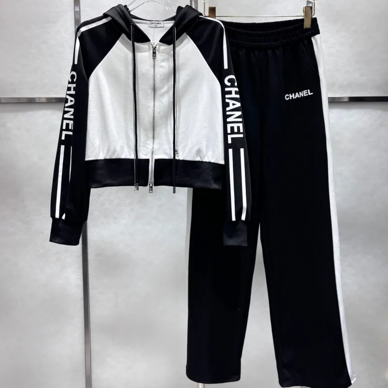 『S-L』激売れ中 絶対欲しい カジュアル フード付き 切り替え セットアップ