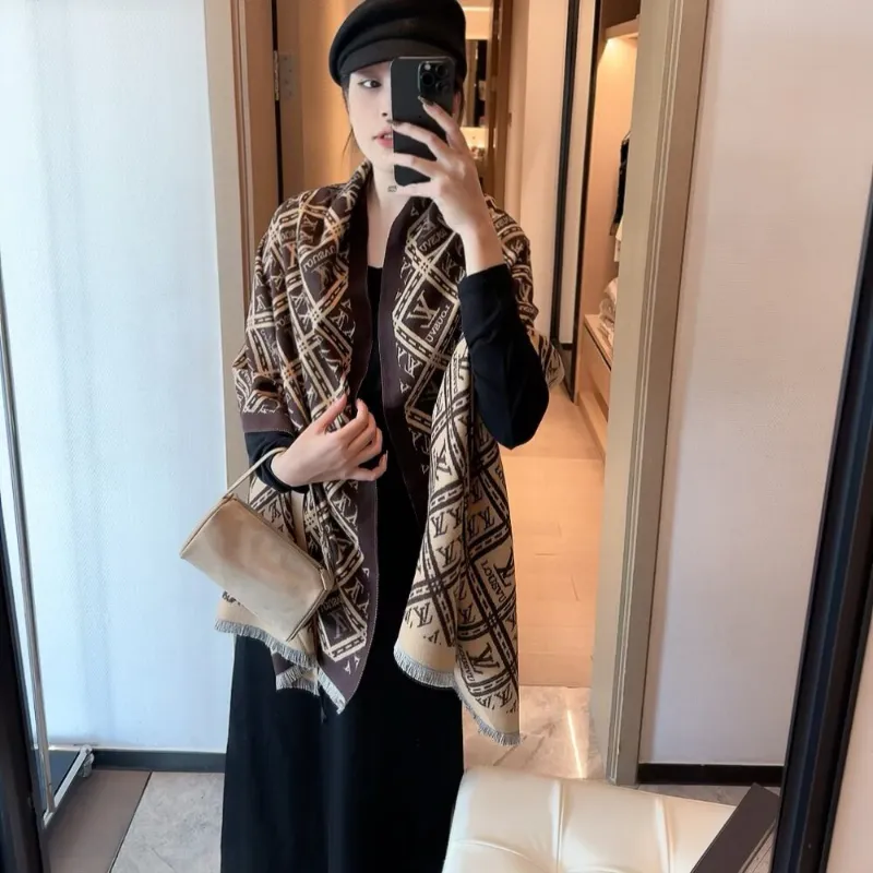 おしゃれ度アップ 質感のいい シンプルデザイン 防寒 スカーフ