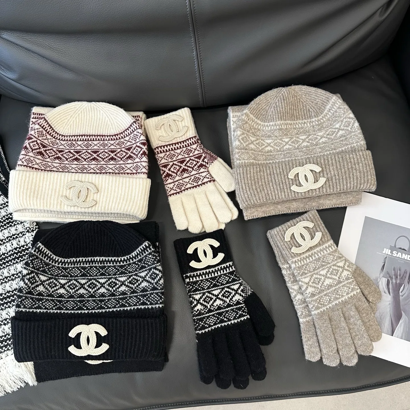 3点セット おしゃれ女子必見 上品 高級感 ファッションアイテム マフラー+帽子+手袋
