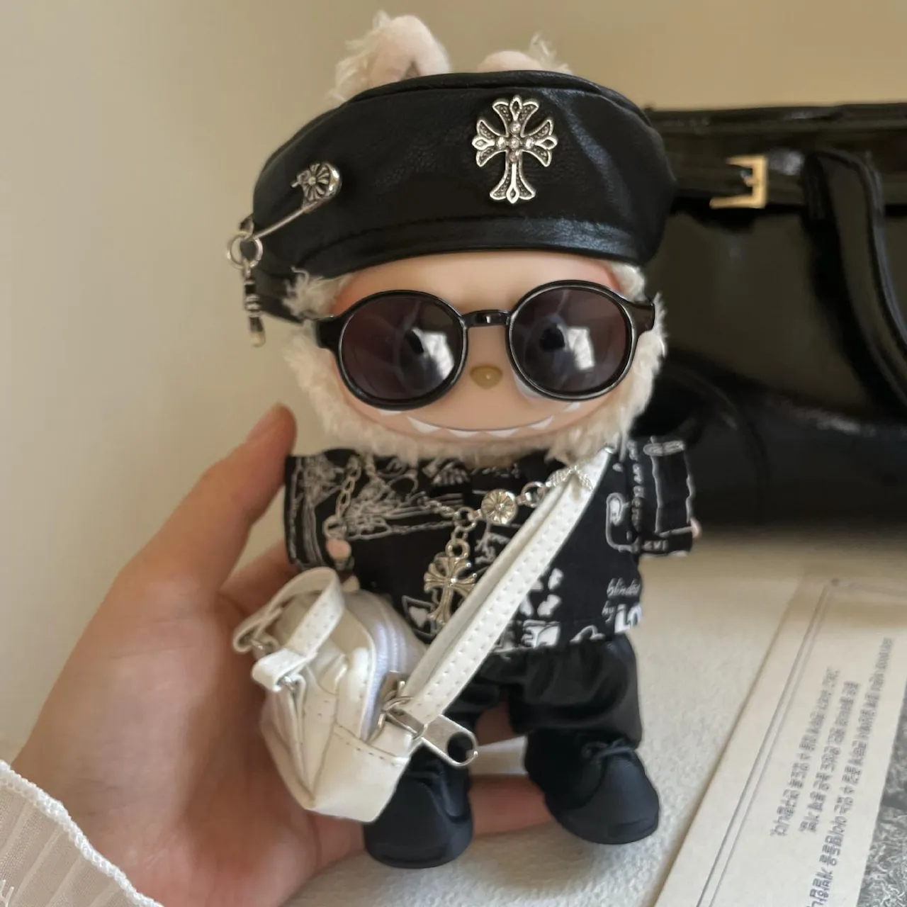 「人形を含まず」7点セットLABUBU ぬいぐるみ かわいい 着せ替え服