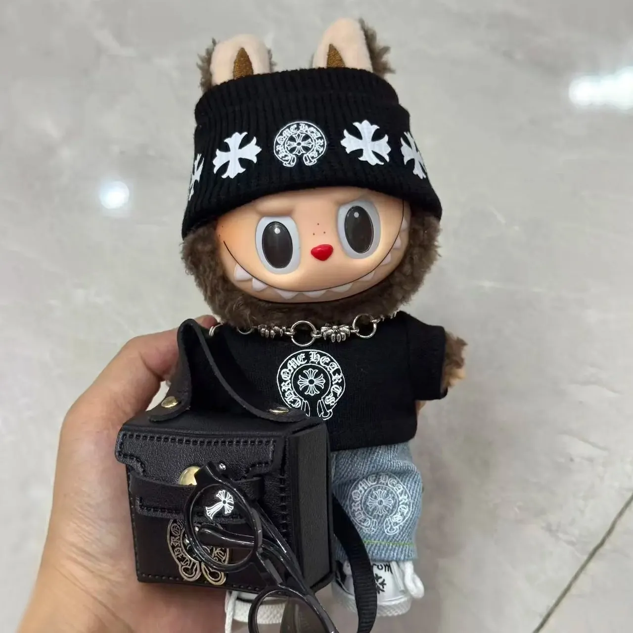 「人形を含まず」7点セットダークヒーローの風 LABUBU ぬいぐるみ かわいい 着せ替え服