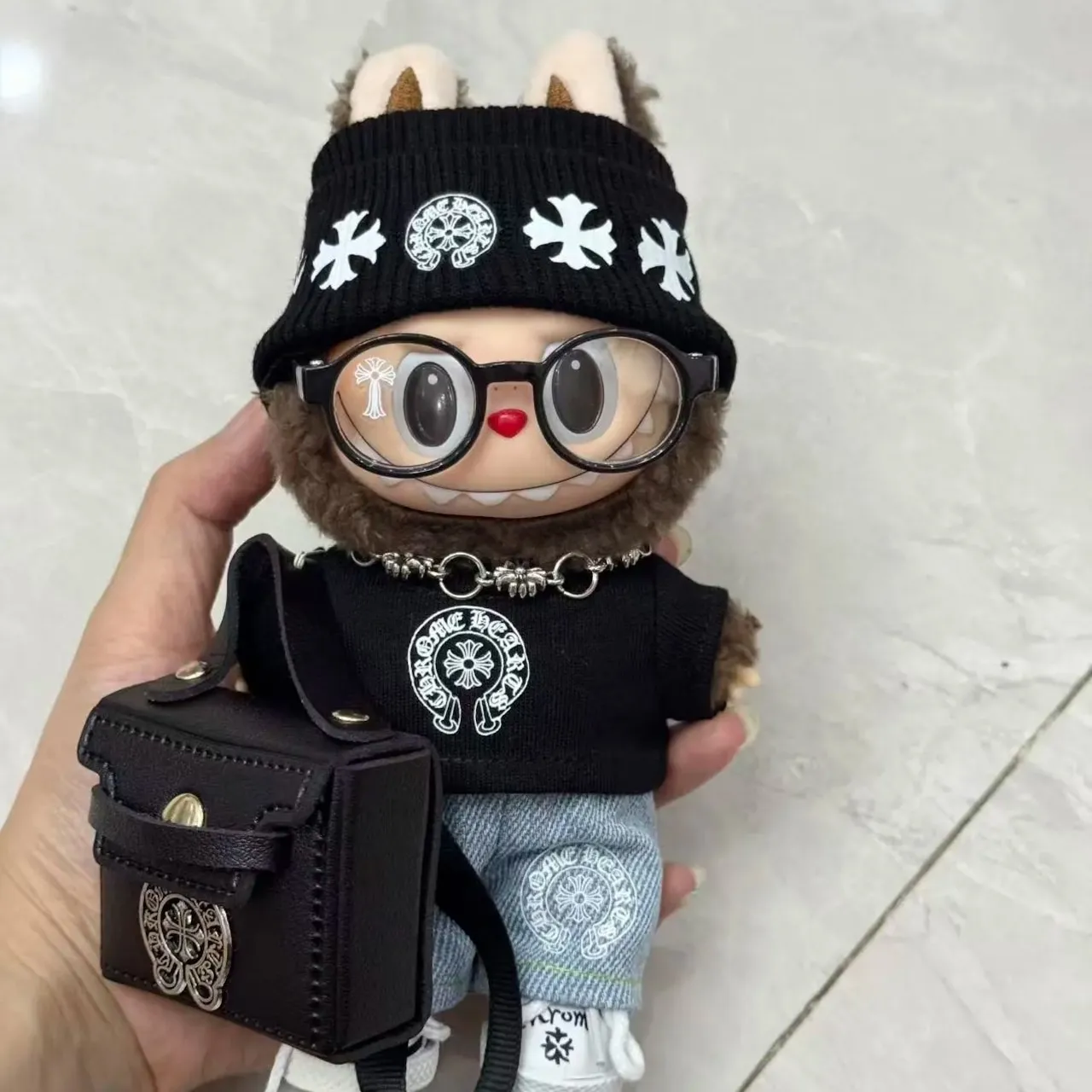 「人形を含まず」7点セットダークヒーローの風 LABUBU ぬいぐるみ かわいい 着せ替え服