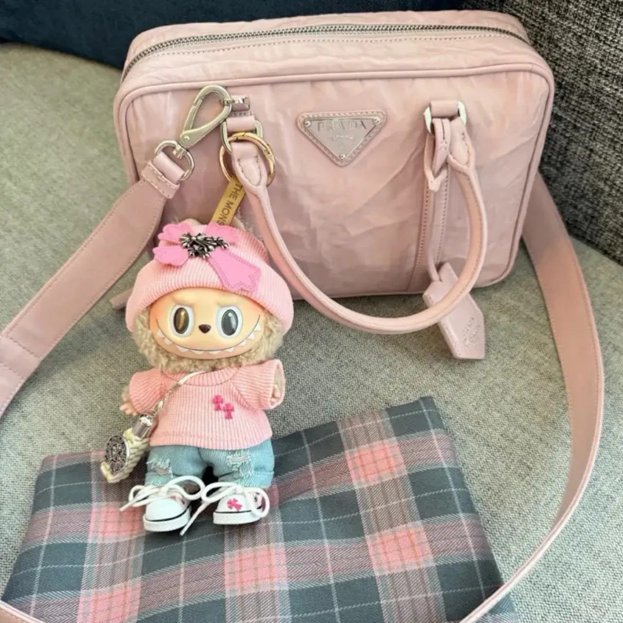 「人形を含まず」5点セット 超絶可愛い LABUBU ぬいぐるみ 着せ替え服