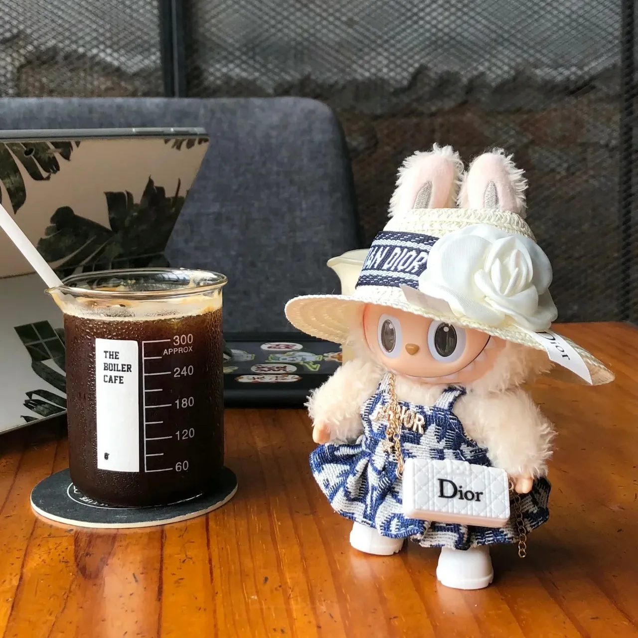 「人形を含まず」3点セット 大人の女性らしい  LABUBU ぬいぐるみ 着せ替え服