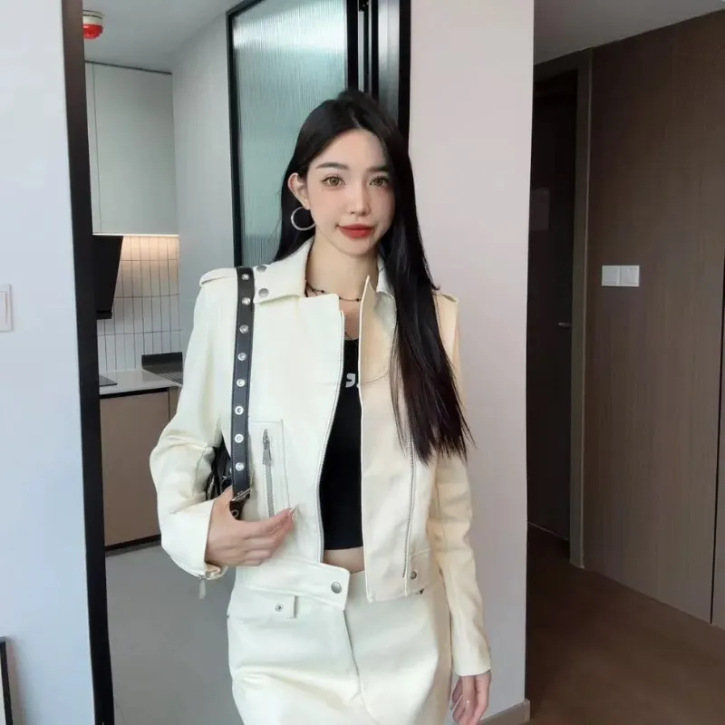 『S-L』おしゃれ見えNO.1 ガーリッシュ 軽量＆快適！ スタンドネック  長袖 秋 アウター